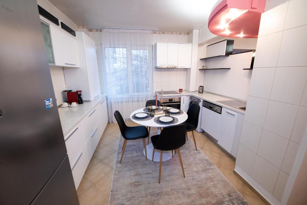 Cozy Apartment In Suczawa Zewnętrze zdjęcie